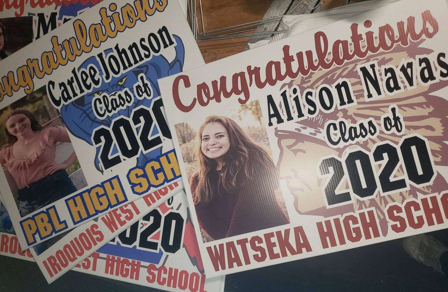 2025 Graduation Signs