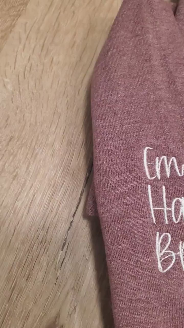 Custom Embroidered Mama Sweatshirt, Personalized Mom Hoodie With Names, New Mama Outfit, Pregnancy Announcement Clothing, Mom Christmas Gift