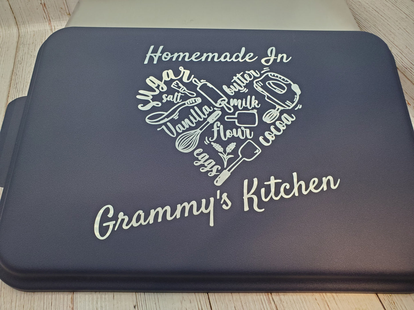 Custom Engraved Cake Pan, 9x13 Aluminum Cake Pan, Personalized Cake Pan, Custom Cake Pan, Christmas Gift, Mothers Day Gift, Baking Gift,