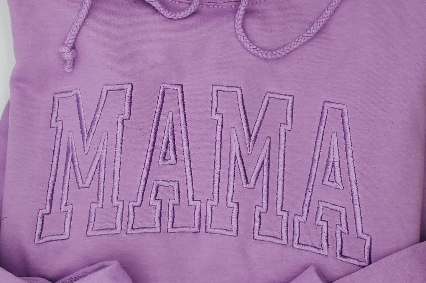 Custom Embroidered MAMA Sweatshirt || Embroidered MAMA Pullover || Gifts for Mom || Mom Style || Cozy Lounge Wear || lightweight Sweatshirt